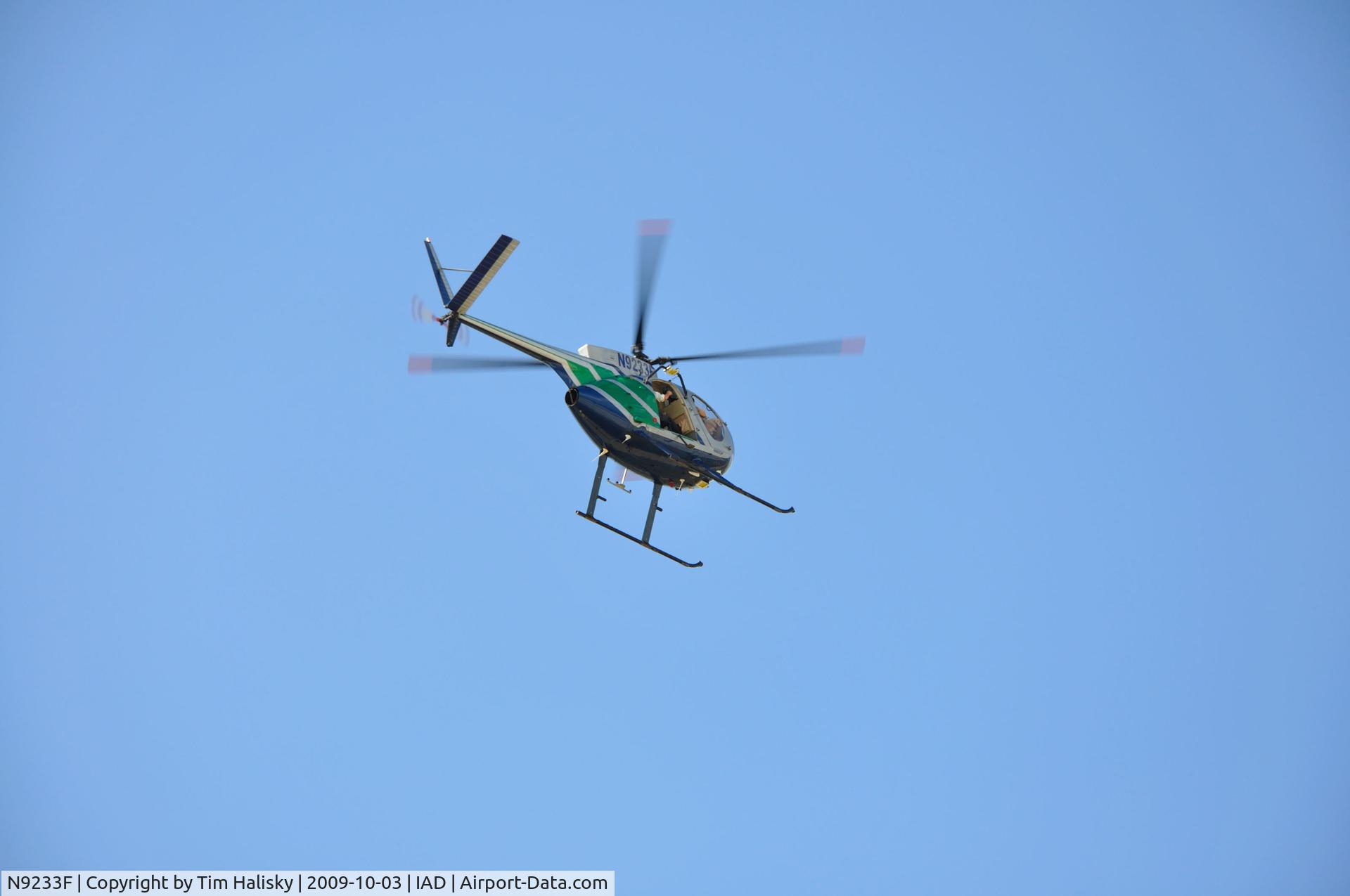 N9233F, 1975 Hughes 369HS C/N 350715S, N9233F in flight