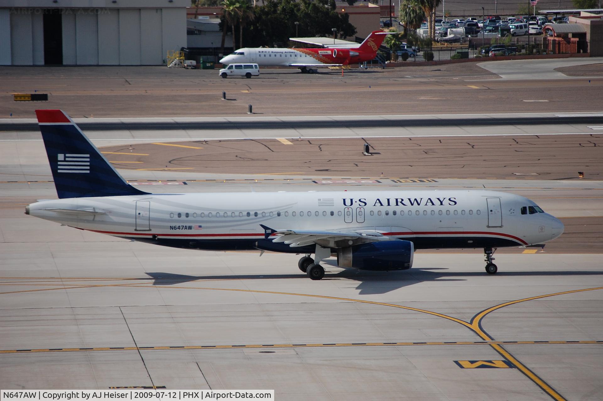 N647AW, 1997 Airbus A320-232 C/N 762, N647AW taxiing down Charlie