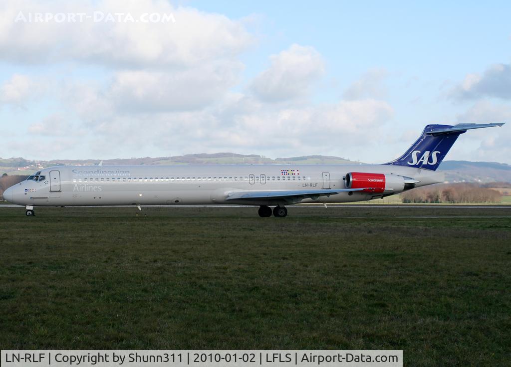 LN-RLF, 1985 McDonnell Douglas MD-82 (DC-9-82) C/N 49383, Lining up rwy 09 for departure...