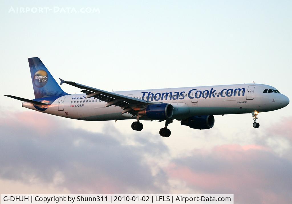 G-DHJH, 2000 Airbus A321-211 C/N 1238, Landing rwy 09