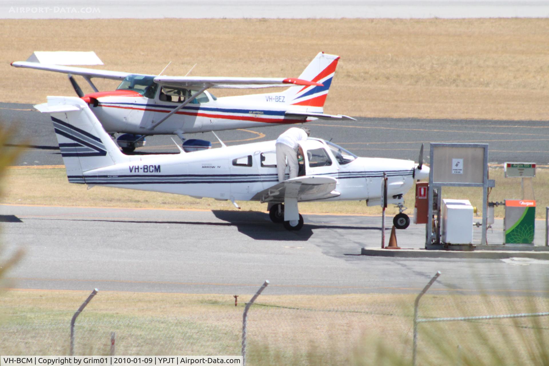VH-BCM, 1981 Piper PA-28RT-201 Arrow IV C/N 28R-8118074, Fill her up...