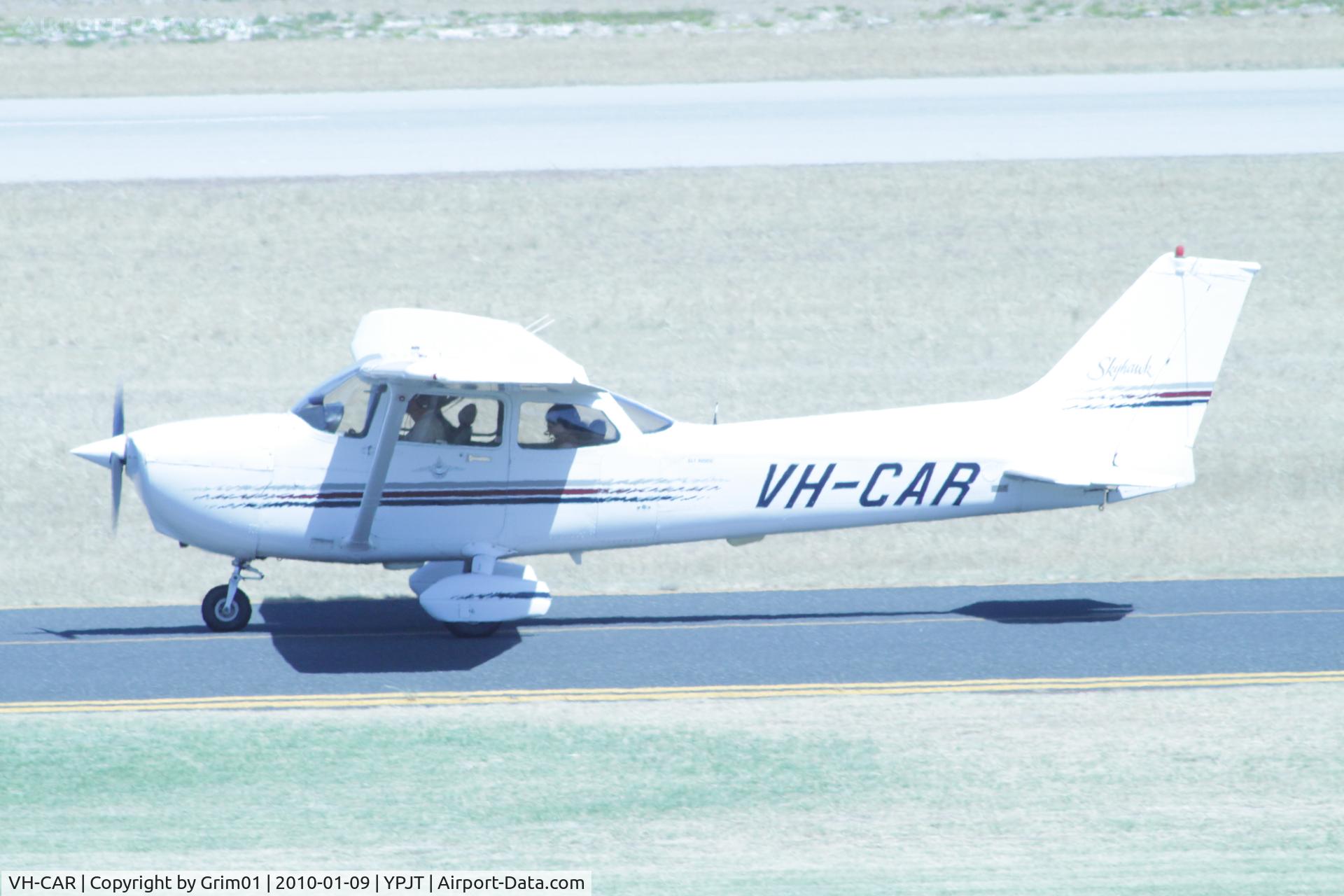 VH-CAR, Cessna 172R C/N 17280131, Jandakot, Perth