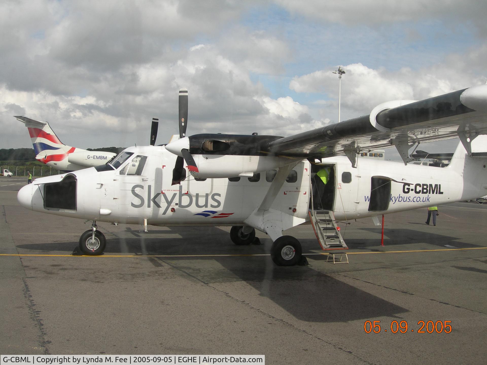G-CBML, 1980 De Havilland Canada DHC-6-310 Twin Otter C/N 695, Pre flight preparations