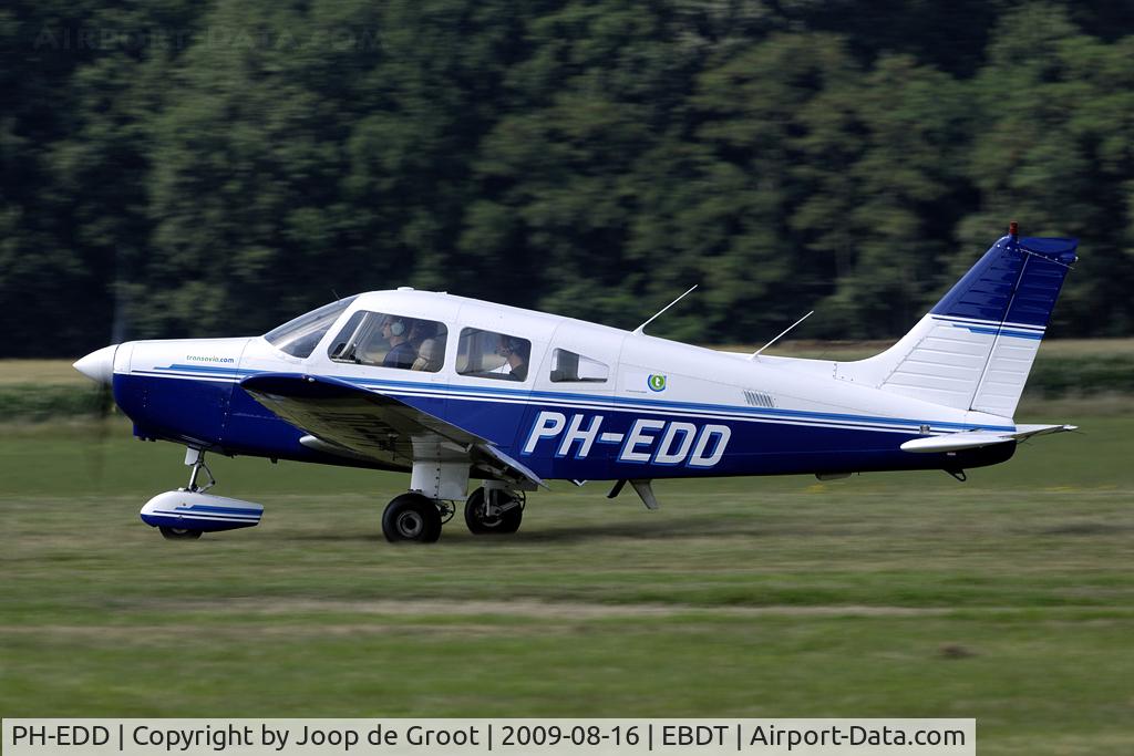 PH-EDD, 1981 Piper PA-28-161 Cherokee Warrior II C/N 28-8116202, Although not in full colours this Wattior does have Transavia markings.