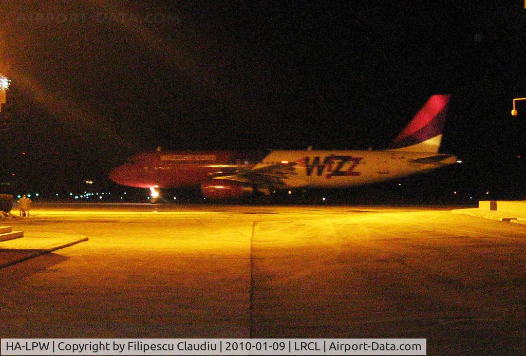 HA-LPW, 2009 Airbus A320-232 C/N 3947, Taxi to the RWY