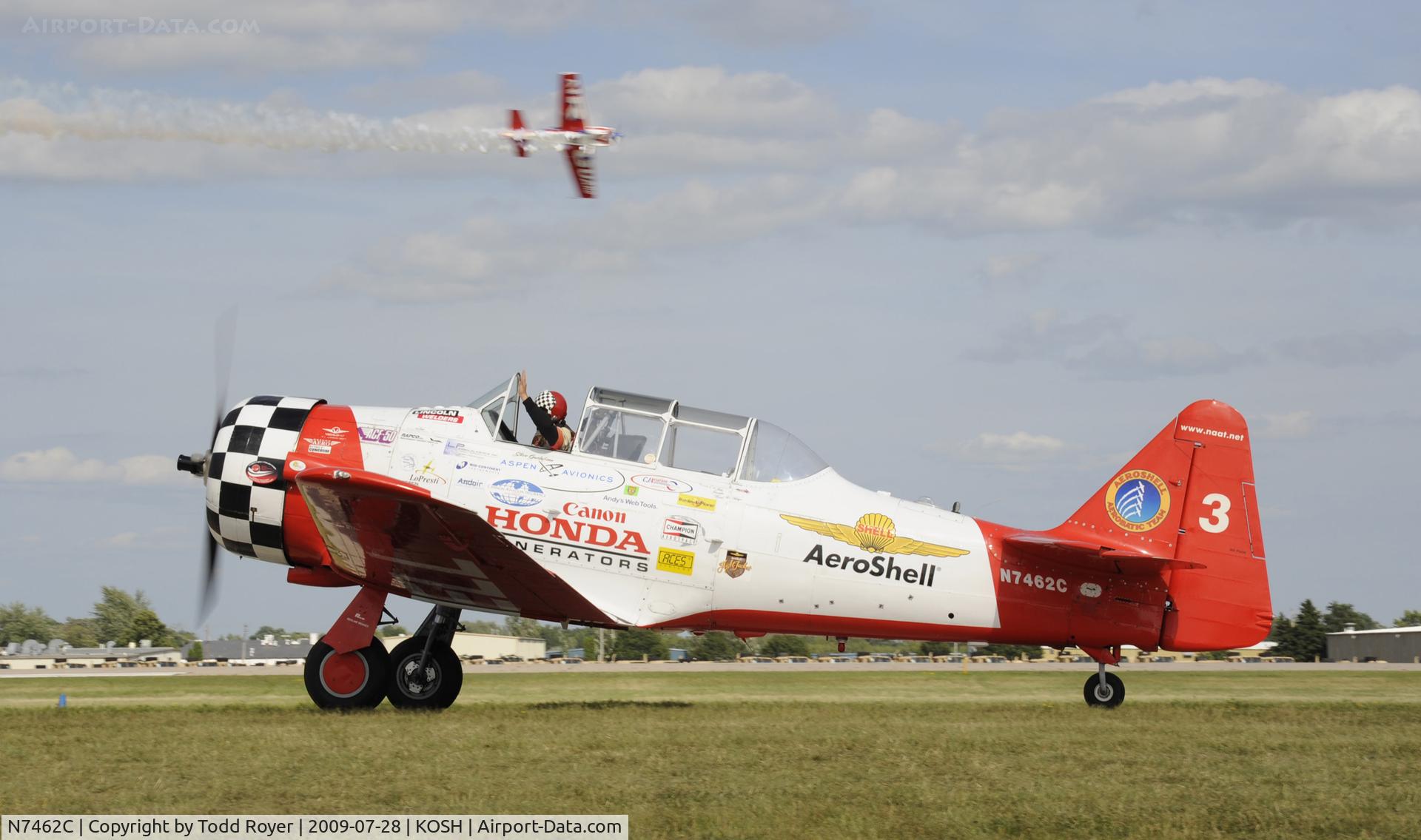 N7462C, North American AT-6B Texan C/N 121-43211, EAA AIRVENTURE 2009