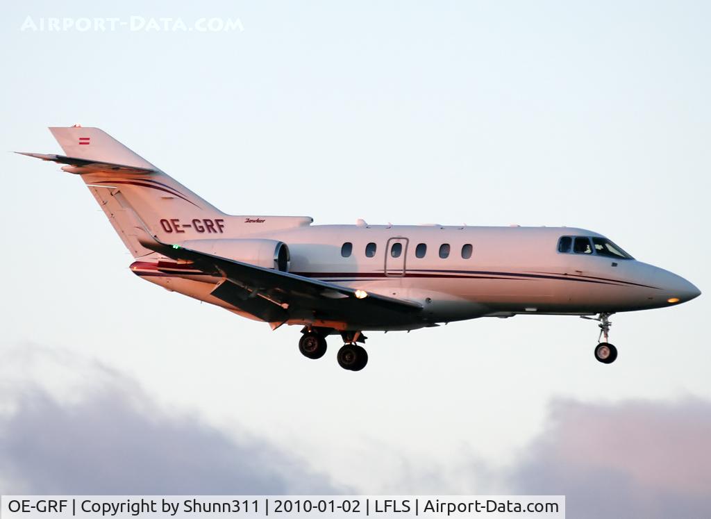 OE-GRF, 2006 Raytheon Hawker 850XP C/N 258813, Landing rwy 09