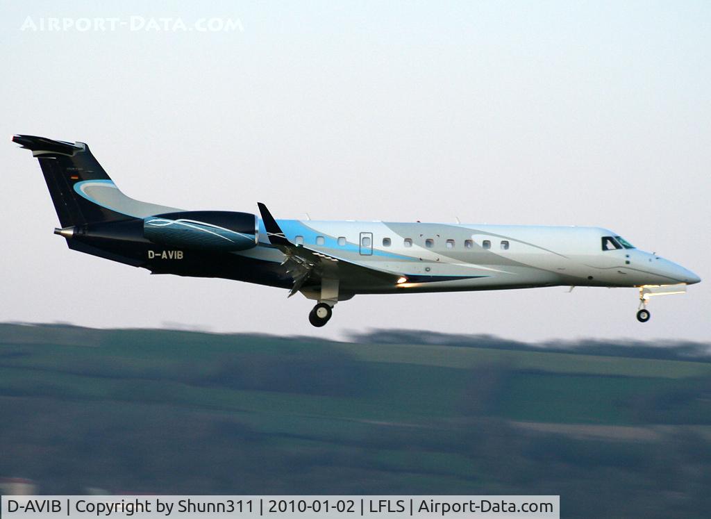 D-AVIB, 2009 Embraer EMB-135BJ Legacy C/N 14501109, Landing rwy 09