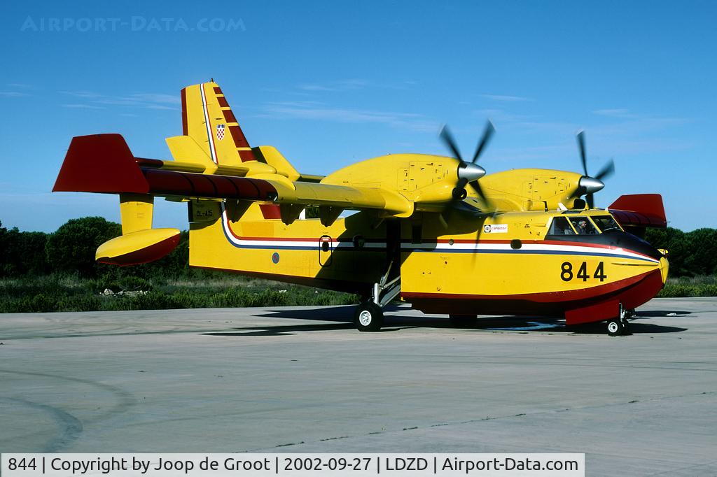844, Canadair CL-215-6B11 CL-415 C/N 2027, In 2002 the Croatian AF operated both CL-215 and CL-415. A year later they traded their two CL-215s for antother CL-415.