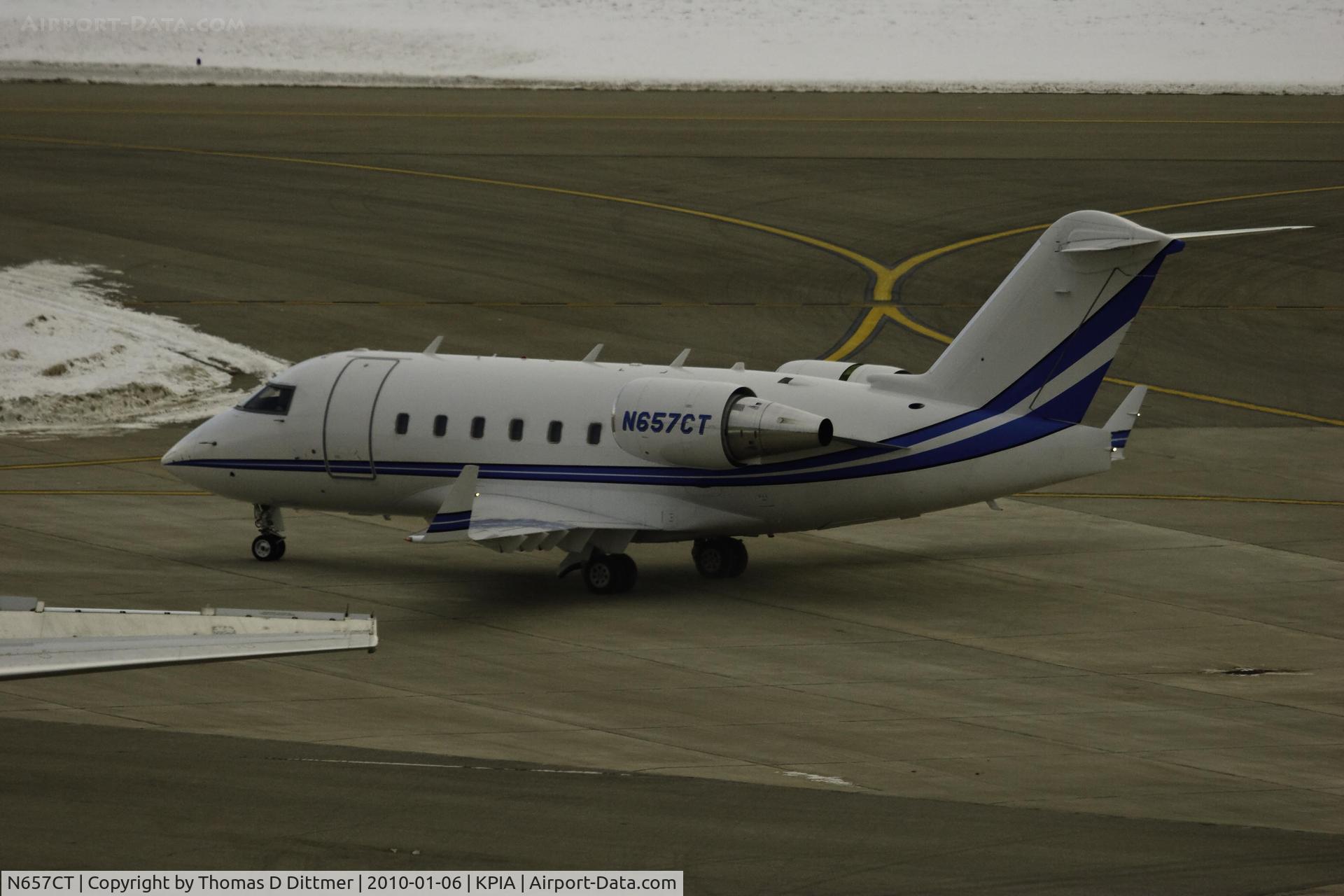 N657CT, 2006 Bombardier Challenger 604 (CL-600-2B16) C/N 5665, N657CT taxiway Papa