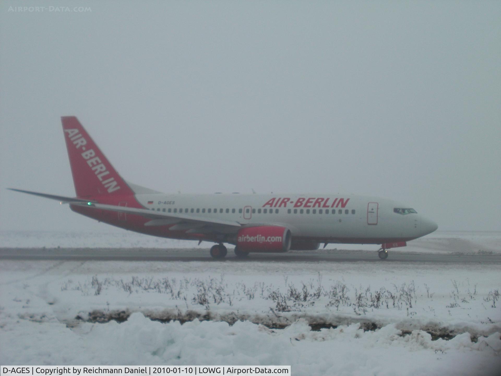 D-AGES, 1998 Boeing 737-75B C/N 28108, Shortly before take off to Cologne