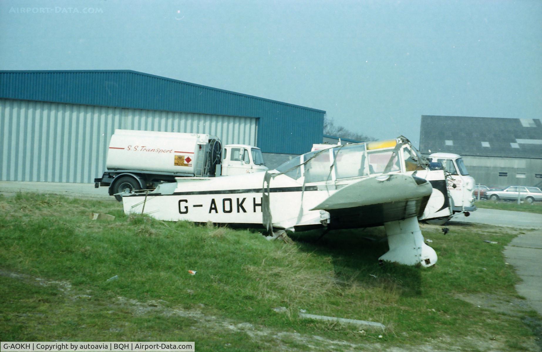 G-AOKH, 1948 Percival P40 Prentice T.1 C/N PAC-212, G-AOKH derelict at Biggin Hill early 1980's