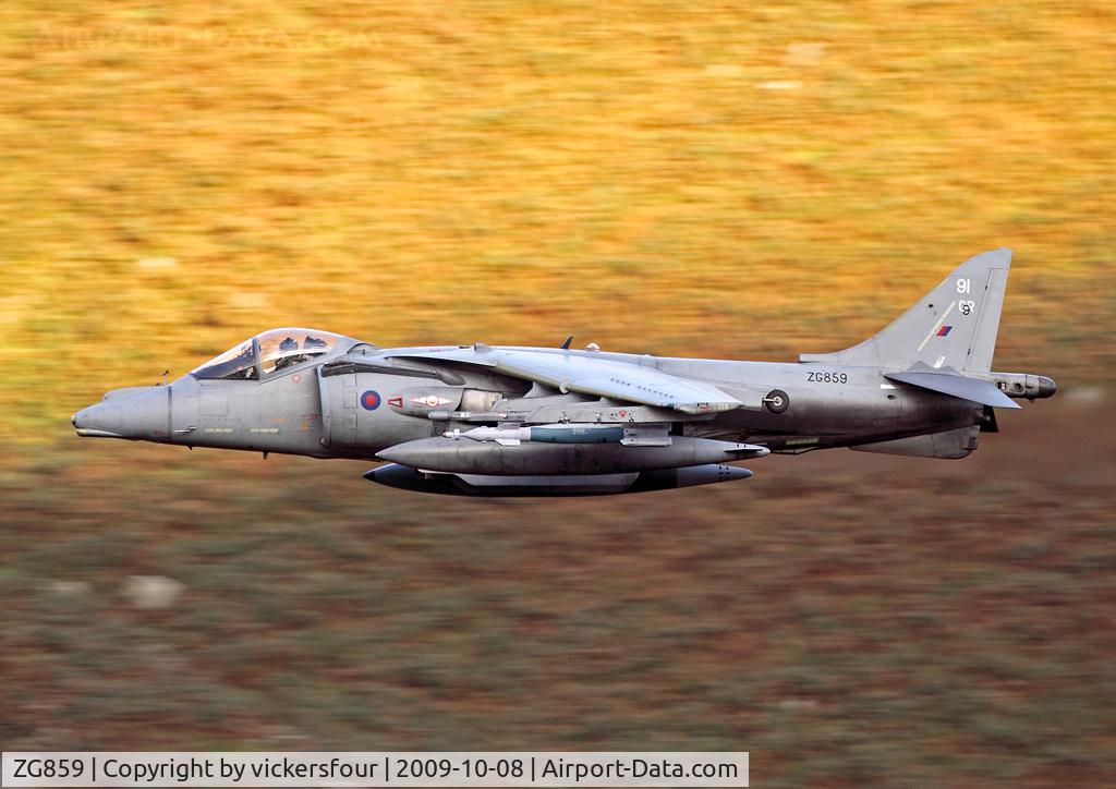 ZG859, British Aerospace Harrier GR.7 C/N P91, Royal Air Force Harrier GR9. Operated by 1 Squadron, coded '91'. Carrying two dummy Paveway. Dunmail Raise, Cumbria.