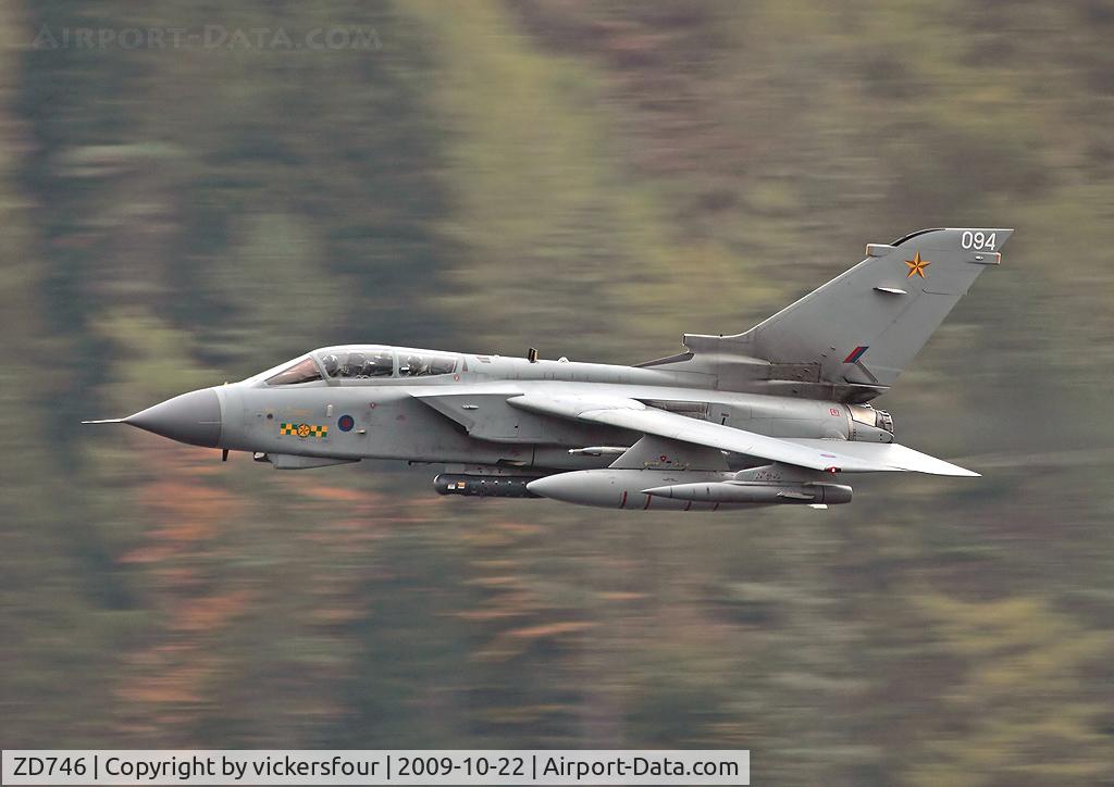 ZD746, 1984 Panavia Tornado GR.4 C/N 376/BS127/3173, Royal Air Force Tornado GR4 (c/n BS127). Operated by the Marham Wing wearing 31 Squadron markings, coded '094'. Thirlmere, Cumbria.