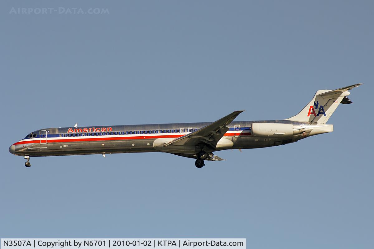 N3507A, 1989 McDonnell Douglas MD-82 (DC-9-82) C/N 49801, American