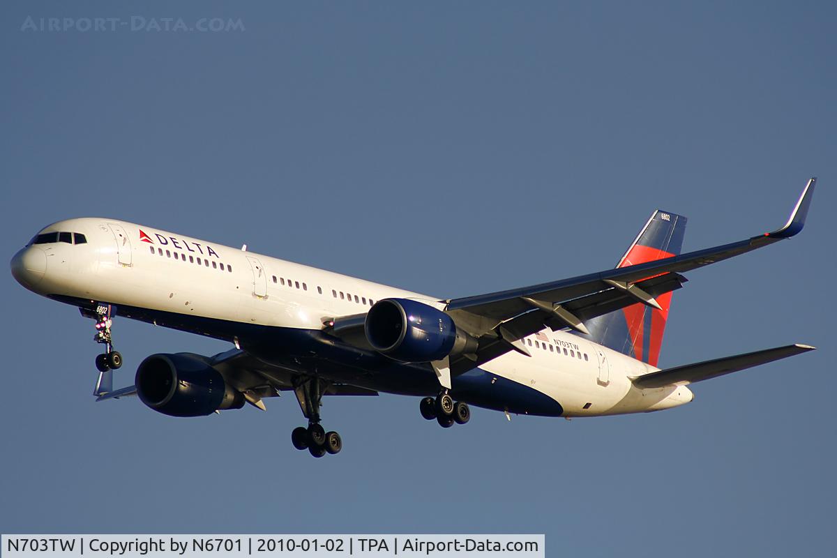 N703TW, 1996 Boeing 757-2Q8 C/N 27620, Delta