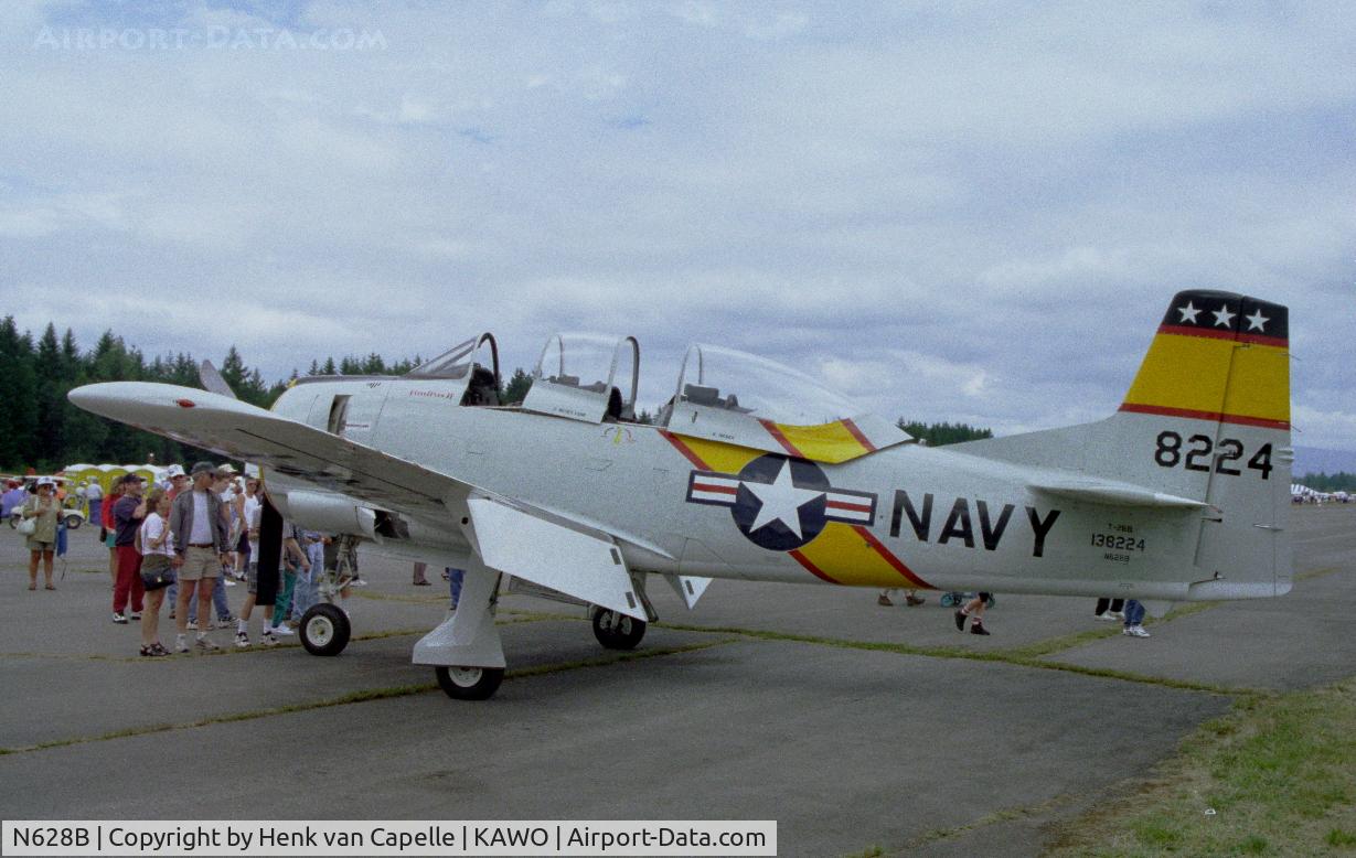N628B, 1955 North American T-28B C/N 138224, T-28B at Arlington airfield, WA, summer 1997. Sadly this aircraft crashed at 4 feb 1999 near Joshua Tree, CA, killing its owner.