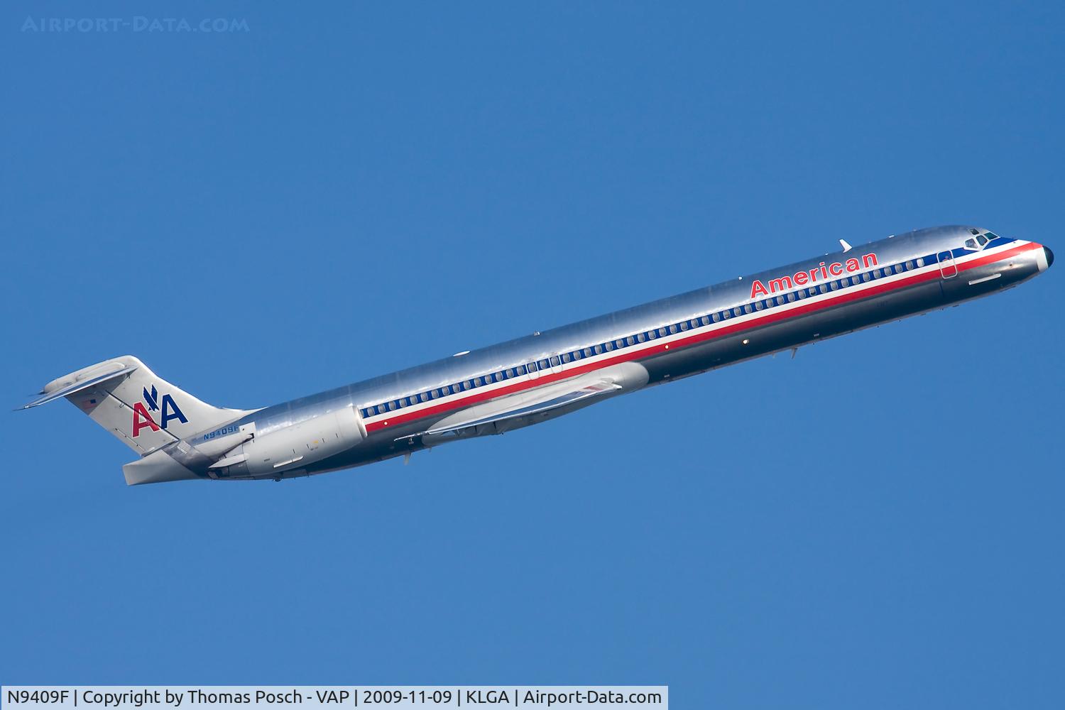 N9409F, 1992 McDonnell Douglas MD-83 (DC-9-83) C/N 53121, American Airlines