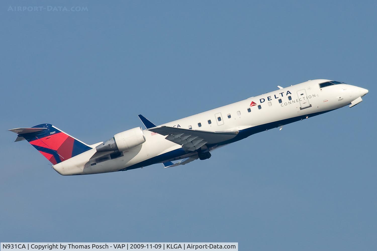 N931CA, 1994 Canadair CRJ-100ER (CL-600-2B19) C/N 7037, Delta Connection