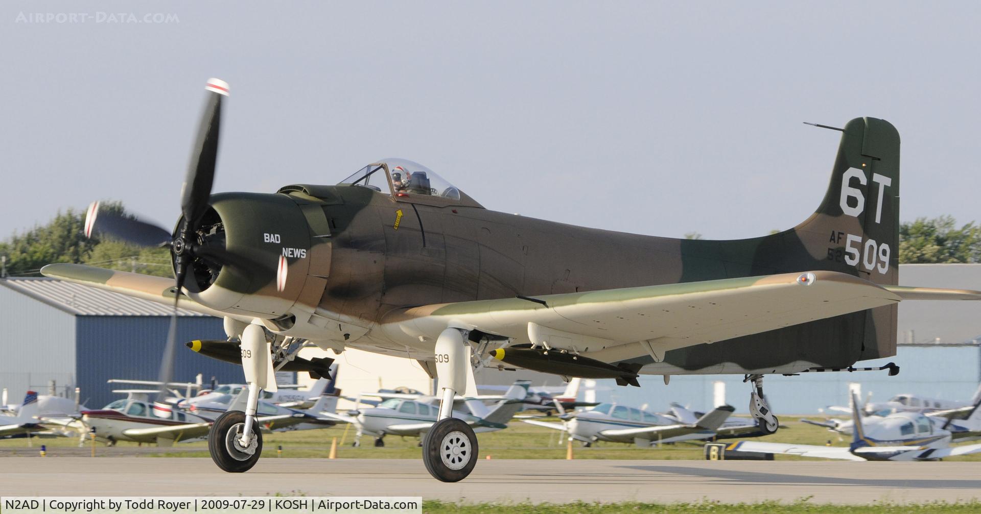 N2AD, 1947 Douglas AD-1 Skyraider C/N 09257/2085, EAA AIRVENTURE 2009
