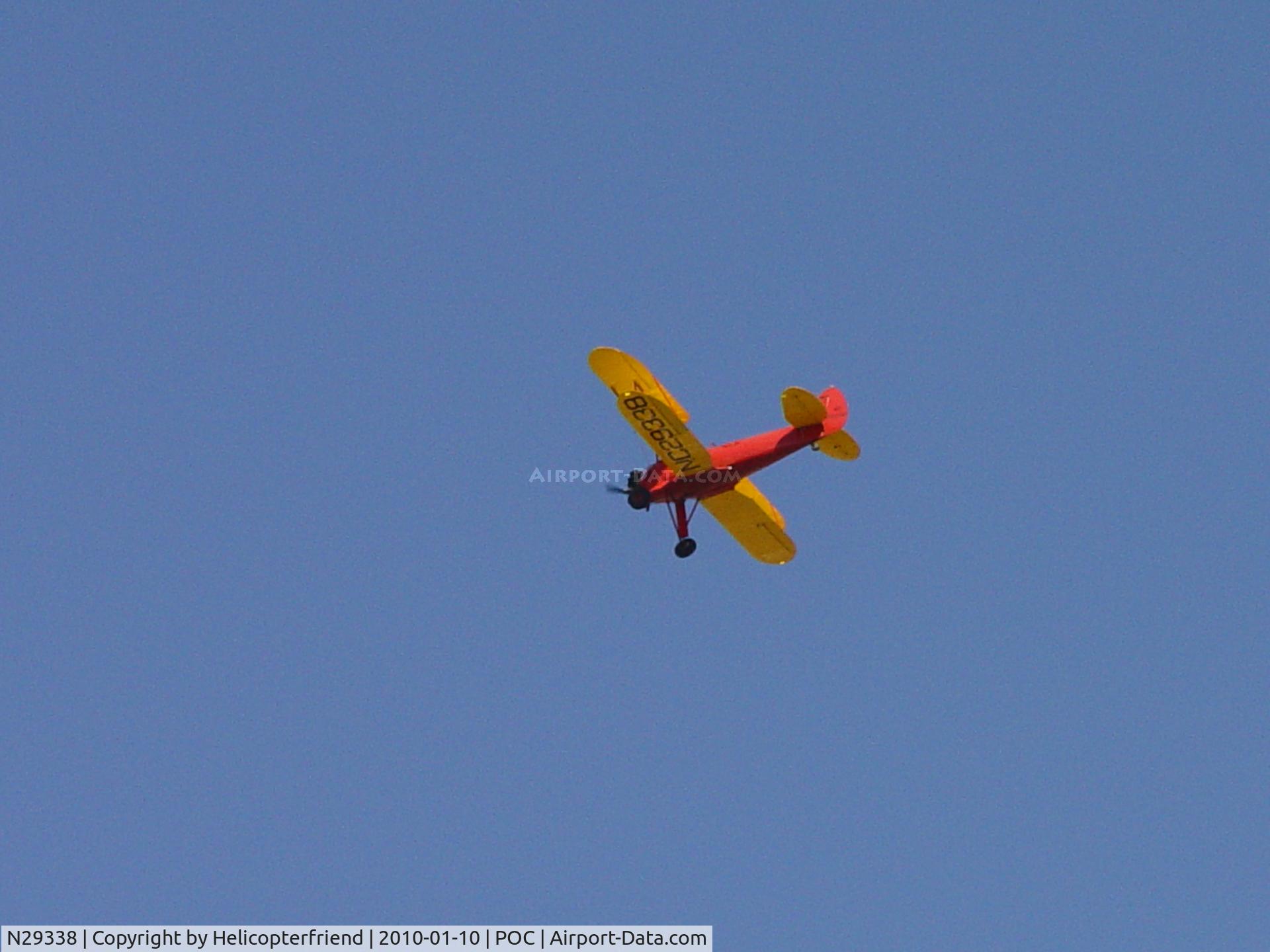 N29338, 1940 Waco UPF-7 C/N 5365, Crossing eastend of Brackett airspace, over my house