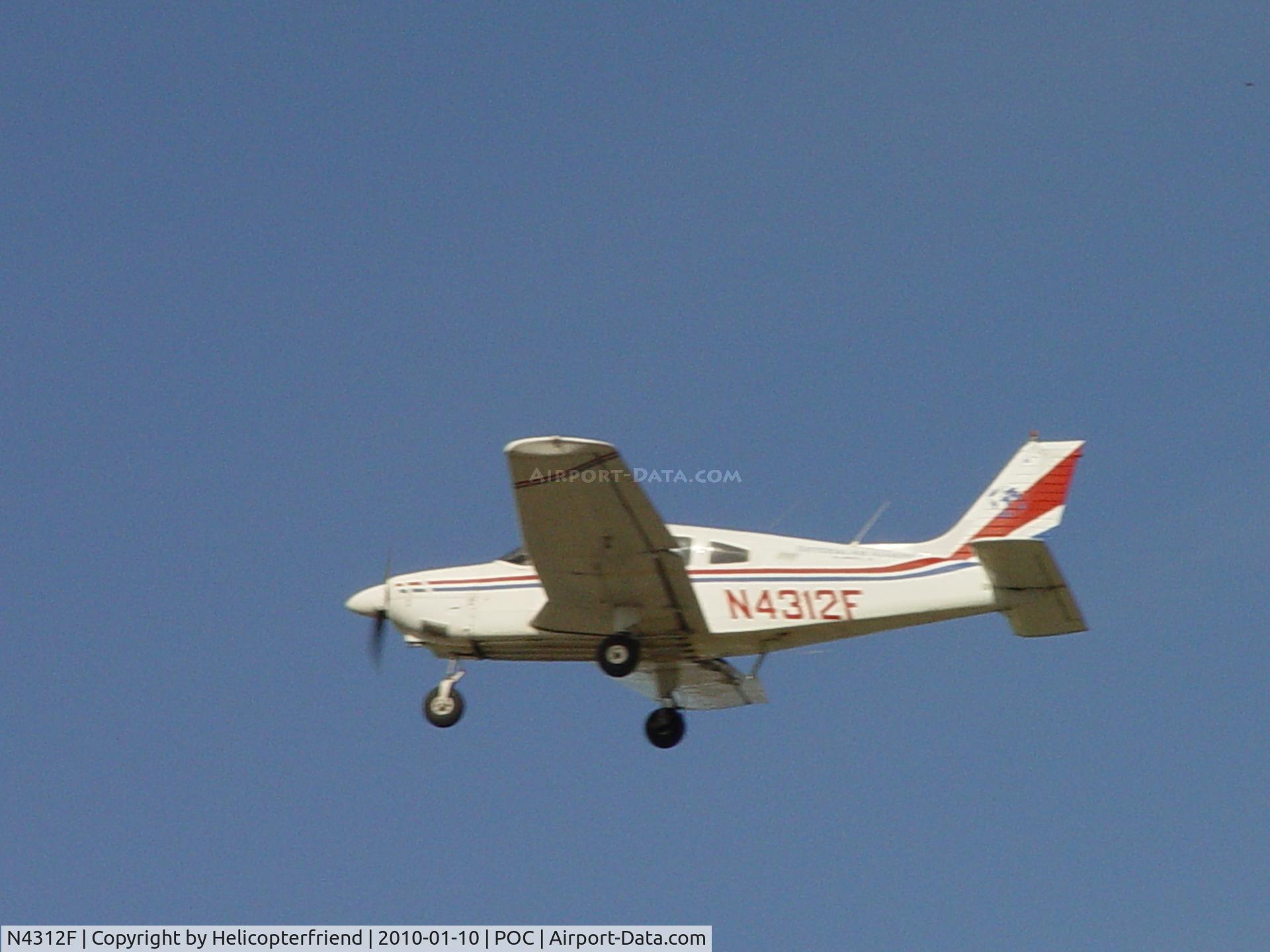 N4312F, 1977 Piper PA-28-181 Archer II C/N 287790010, Missed approach to runway 26L