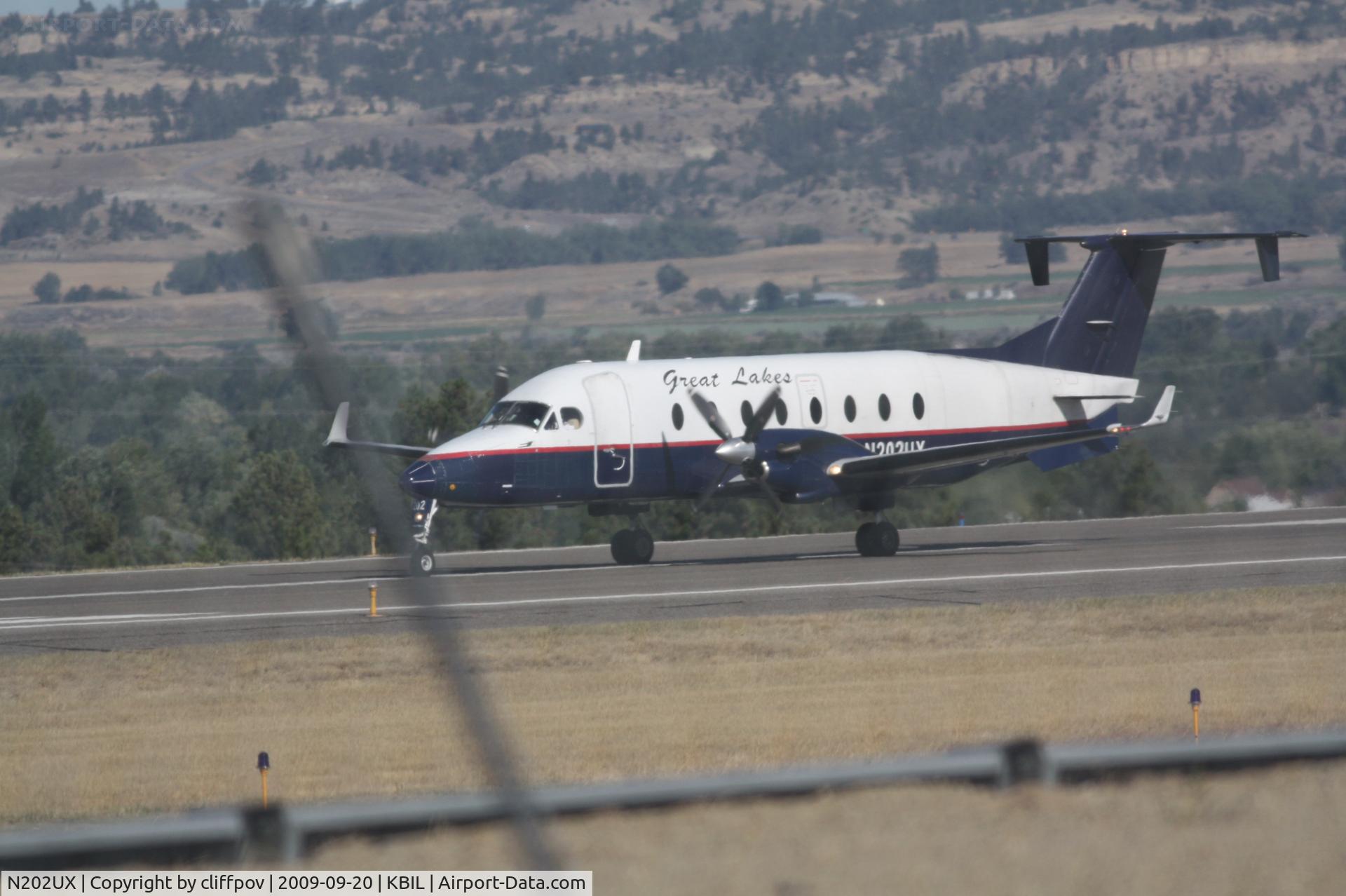 N202UX, 1996 Beech 1900D C/N UE-202, Beech 1900