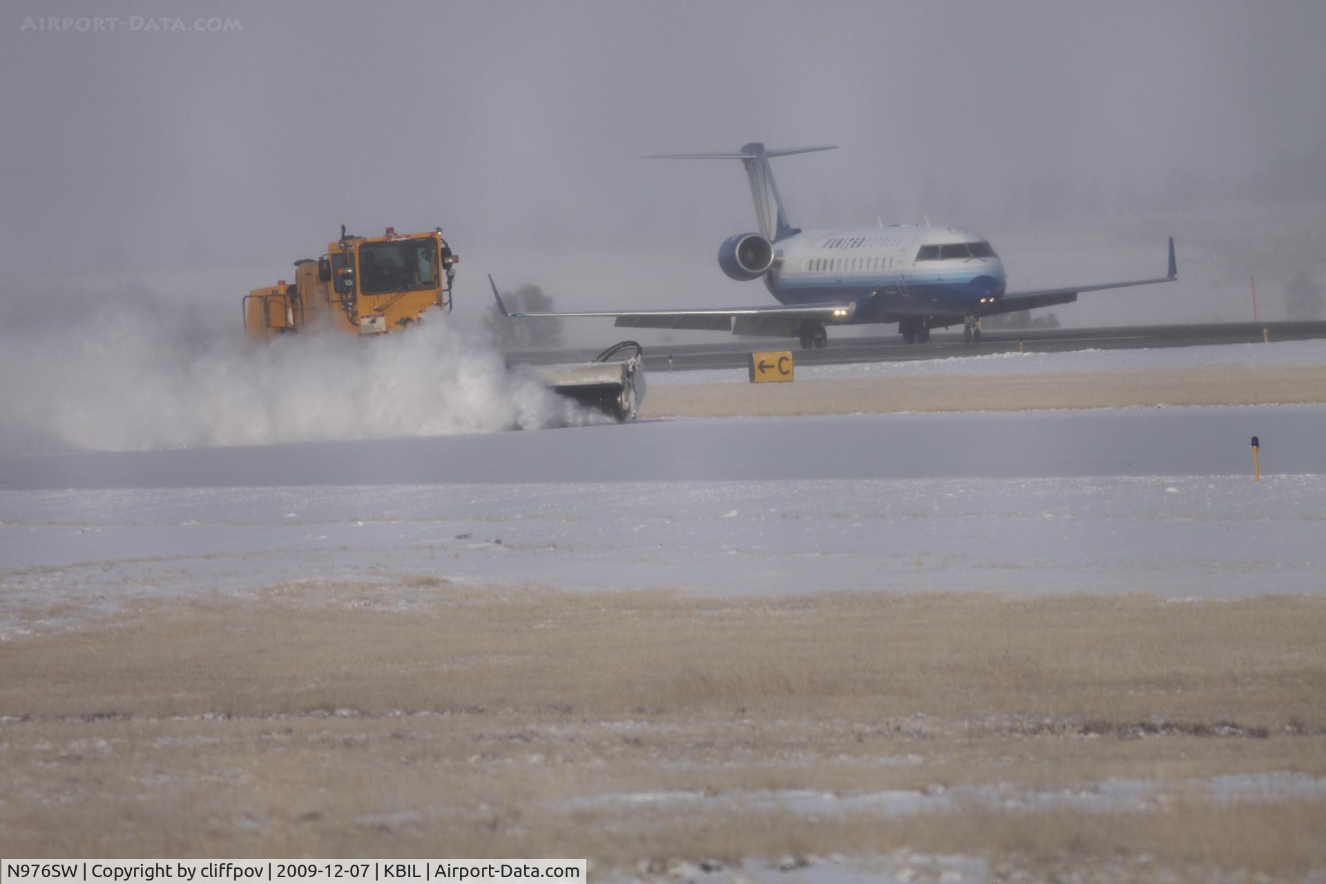 N976SW, 2004 Bombardier CRJ-100ER (CL-600-2B19) C/N 7952, Canadair CL-600 at -6 degrees F
