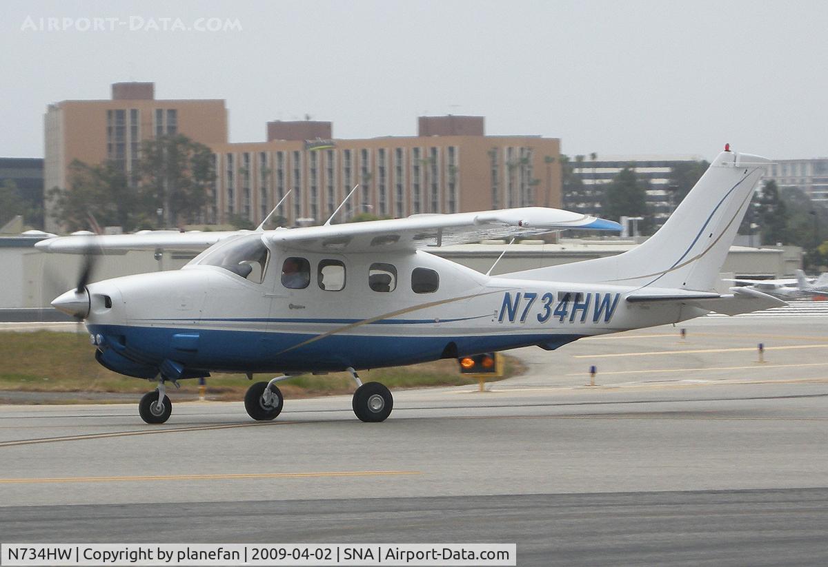 N734HW, 1980 Cessna P210N Pressurised Centurion C/N P21000602, Taxiing at Santa Ana