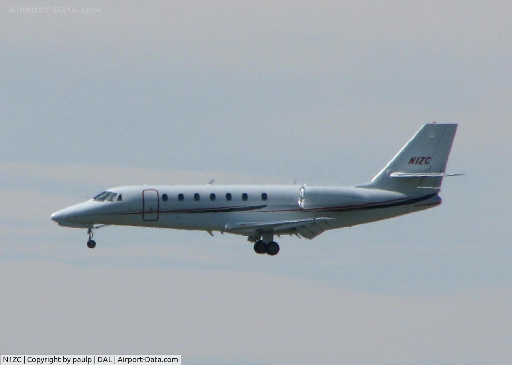 N1ZC, 2006 Cessna 680 Citation Sovereign C/N 680-0085, Landing at Love Field.
