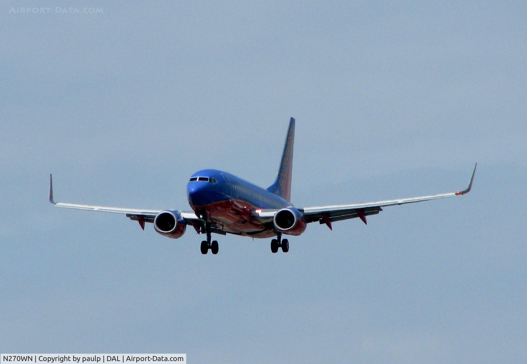 N270WN, 1998 Boeing 737-705 C/N 29089, Landing at Love Field.