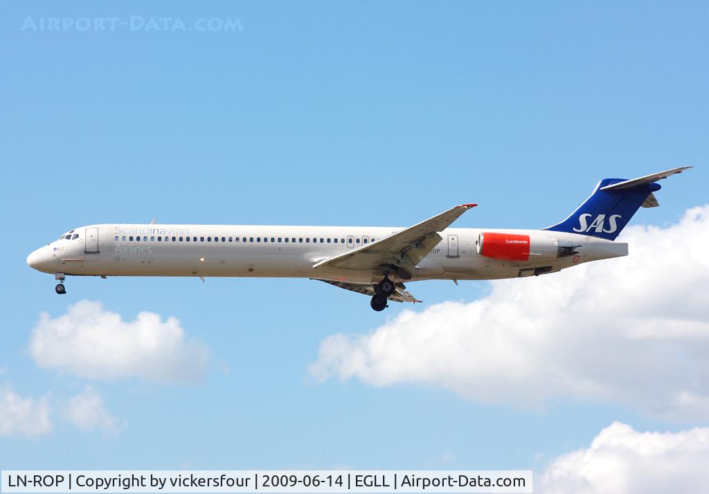 LN-ROP, 1985 McDonnell Douglas MD-82 (DC-9-82) C/N 49384, SAS