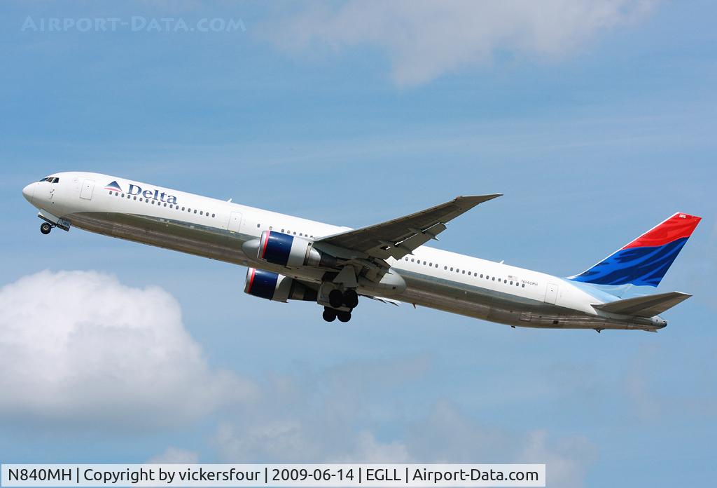 N840MH, 2001 Boeing 767-432/ER C/N 29718, Delta Airlines