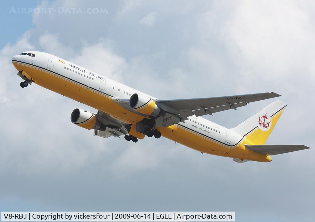 V8-RBJ, 1992 Boeing 767-33A/ER C/N 25533, Royal Brunei Airlines