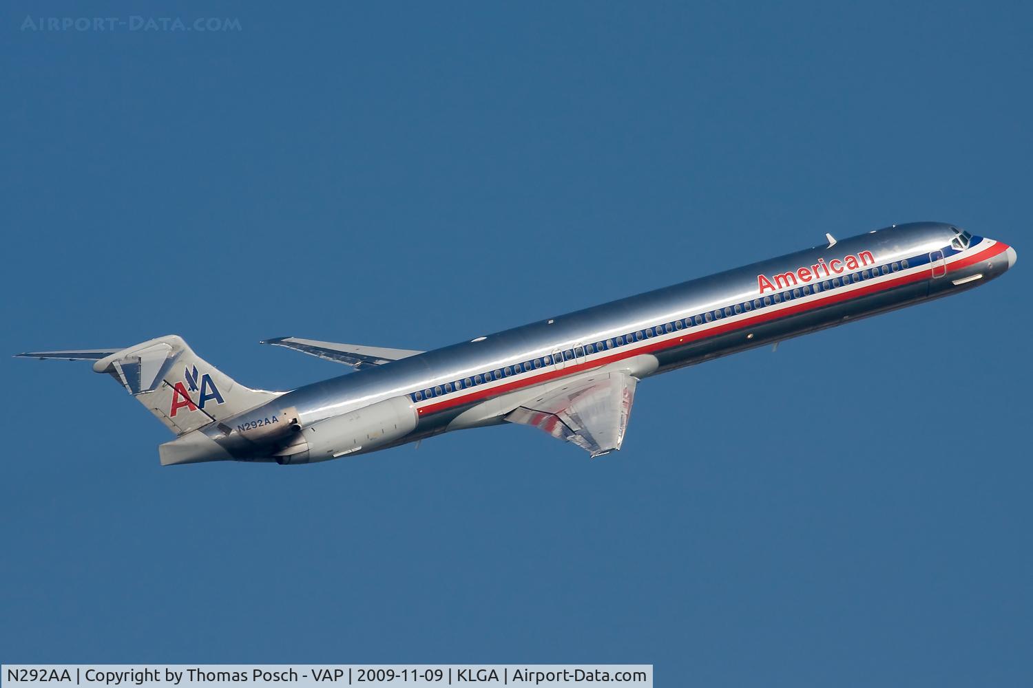 N292AA, 1985 McDonnell Douglas MD-82 (DC-9-82) C/N 49304, American Airlines