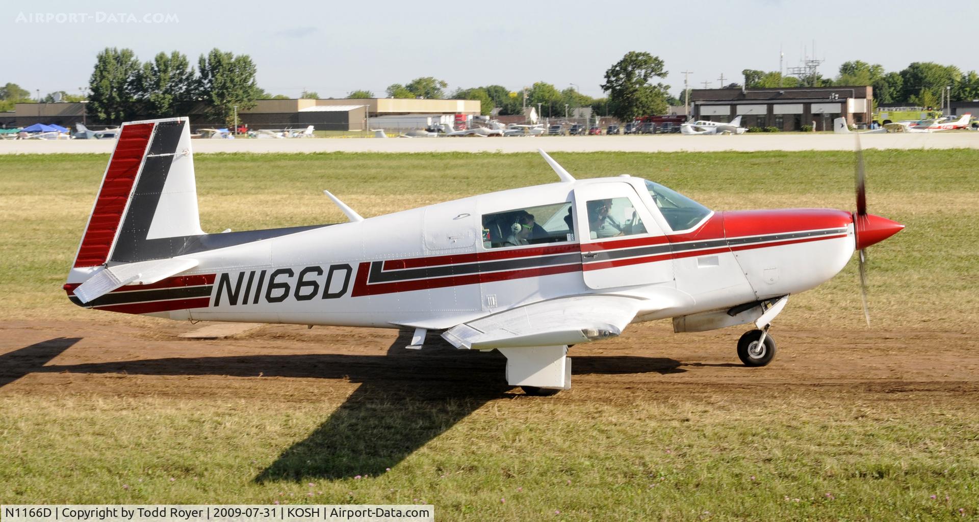 N1166D, 1983 Mooney M20K C/N 25-0720, EAA AIRVENTURE 2009
