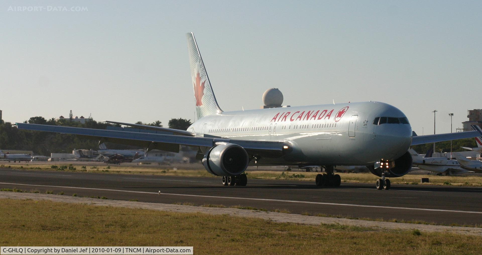 C-GHLQ, 2001 Boeing 767-333/ER C/N 30846, Air Canada 767 C-GHLQ just landed at TNCM