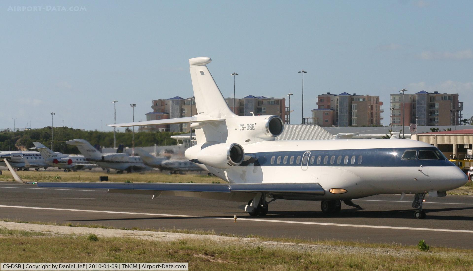 CS-DSB, 2008 Dassault Falcon 7X C/N 43, CS-DSB just landed at TNCM prepping to backtrack
