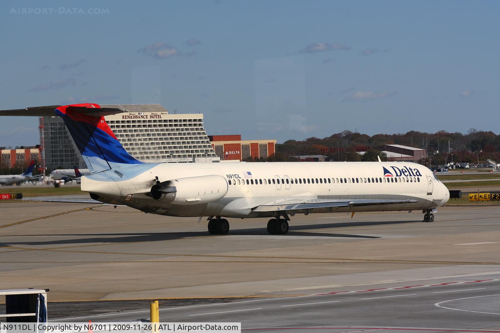 N911DL, 1987 McDonnell Douglas MD-88 C/N 49542, Delta