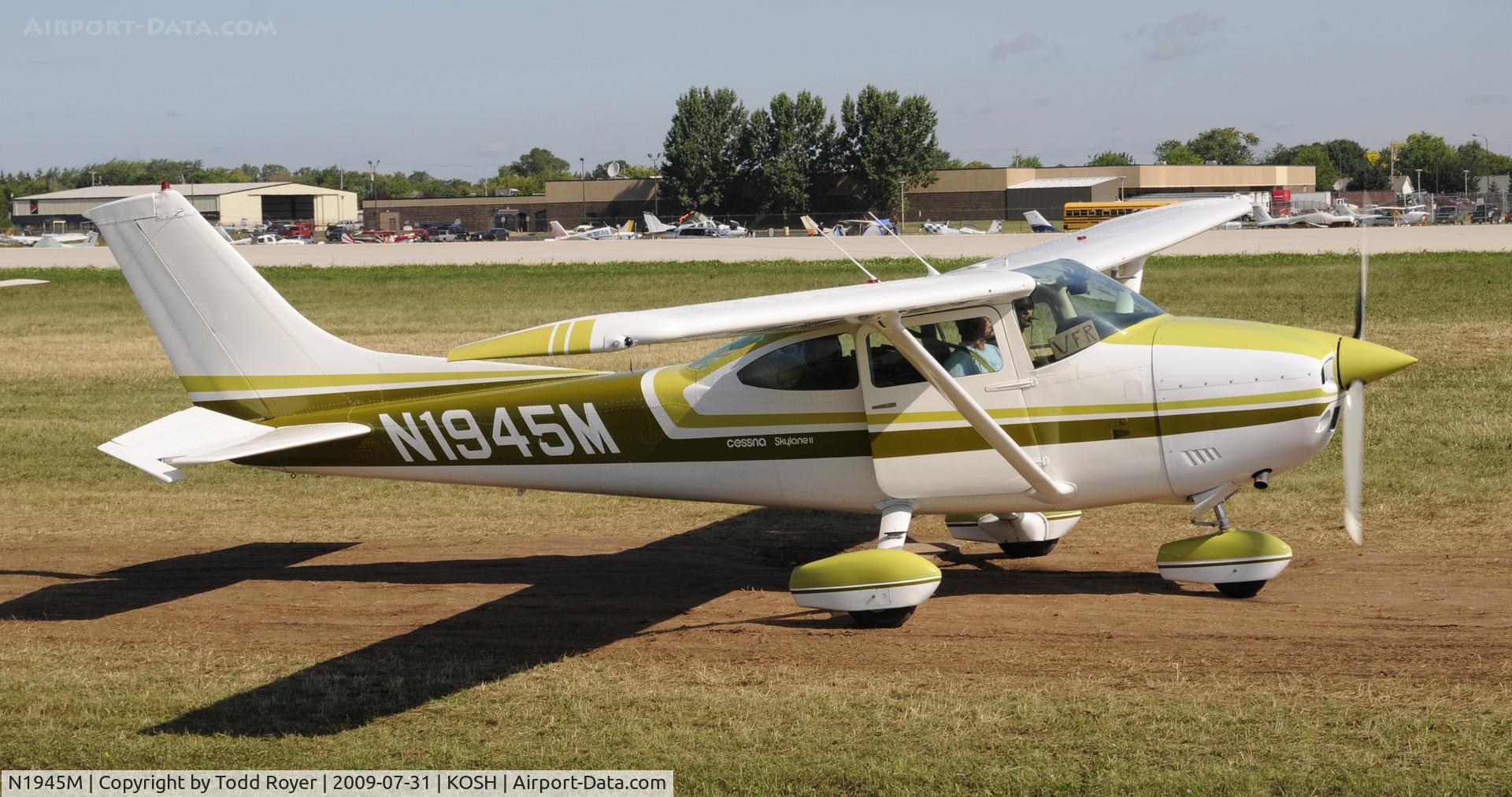 N1945M, 1976 Cessna 182P Skylane C/N 18264496, EAA AIRVENTURE 2009