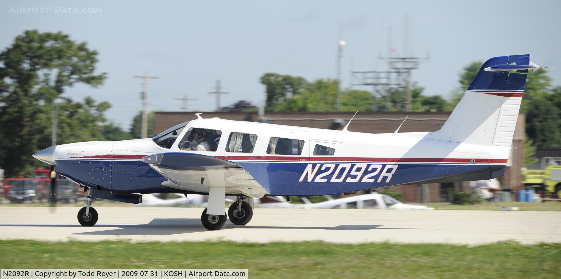 N2092R, 1979 Piper PA-32RT-300 C/N 32R-7985082, EAA AIRVENTURE 2009