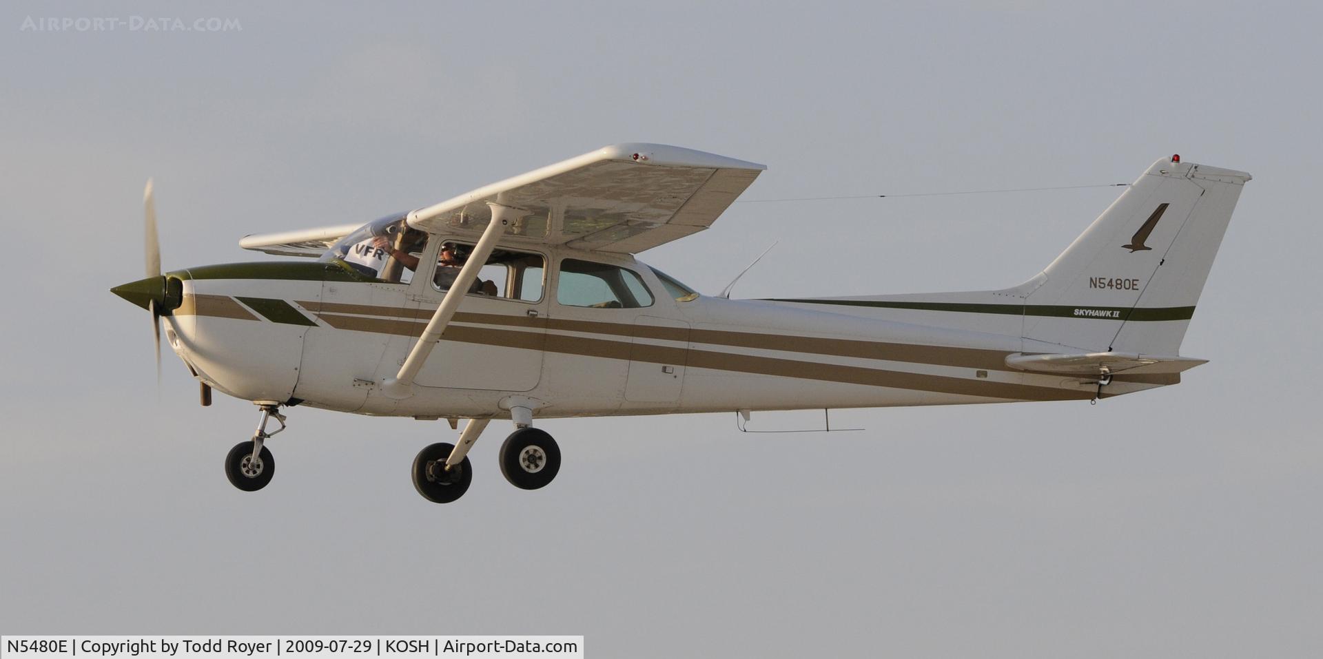 N5480E, 1978 Cessna 172N C/N 17271877, EAA AIRVENTURE 2009