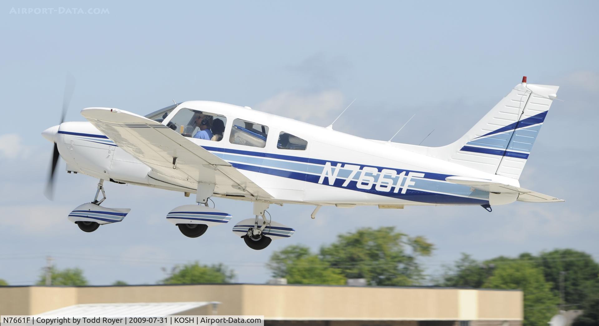 N7661F, 1976 Piper PA-28-151 C/N 28-7715229, EAA AIRVENTURE 2009