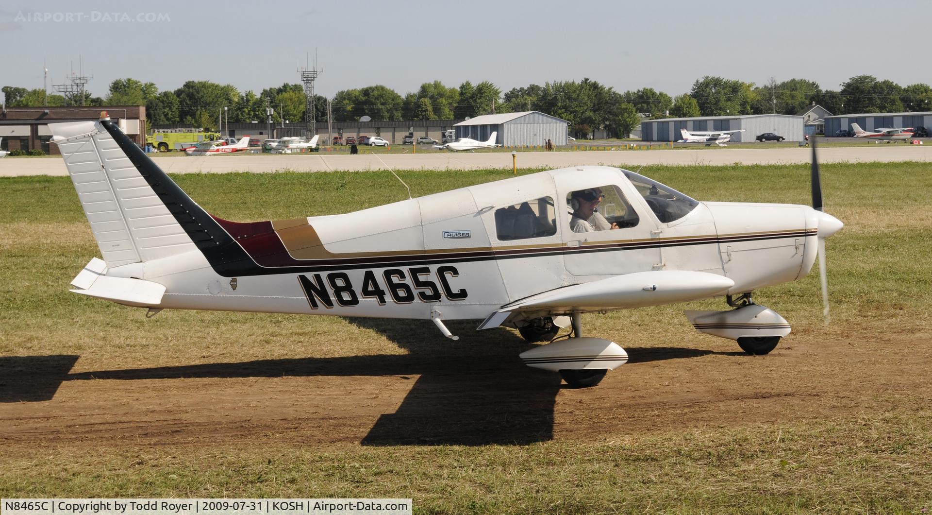 N8465C, 1976 Piper PA-28-140 Cherokee C/N 28-7625118, EAA AIRVENTURE 2009