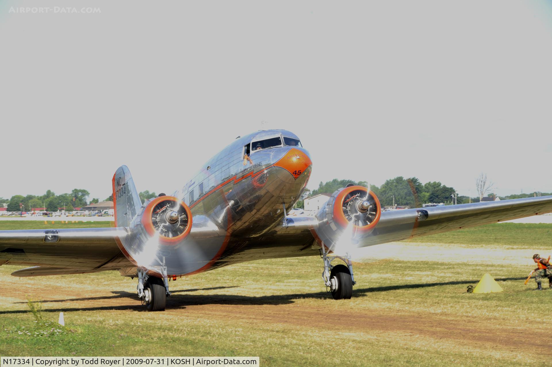 N17334, 1937 Douglas DC-3-178 C/N 1920, EAA AIRVENTURE 2009