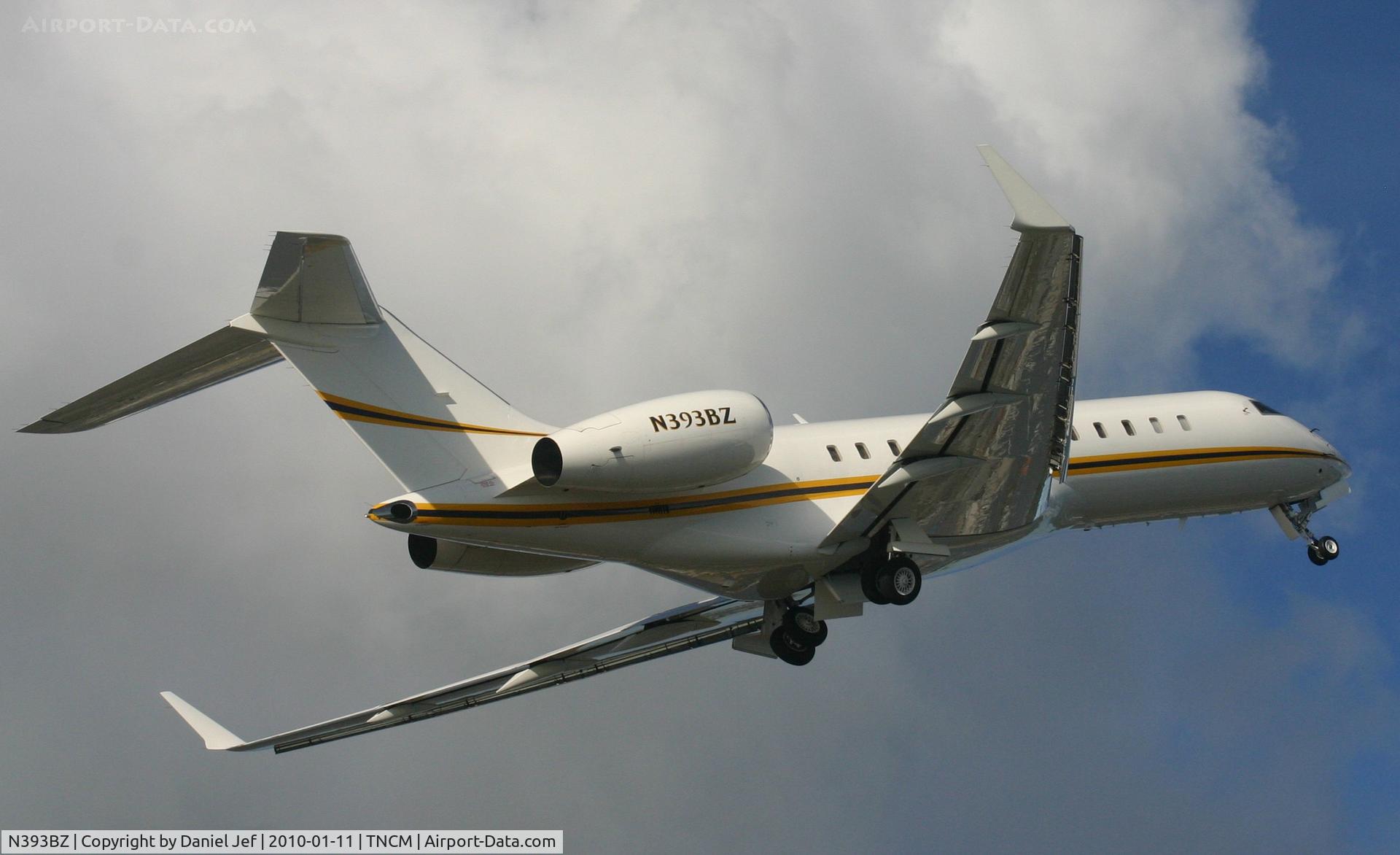 N393BZ, 1999 Bombardier BD-700-1A10 Global Express C/N 9022, N393BZ departing TNCM
