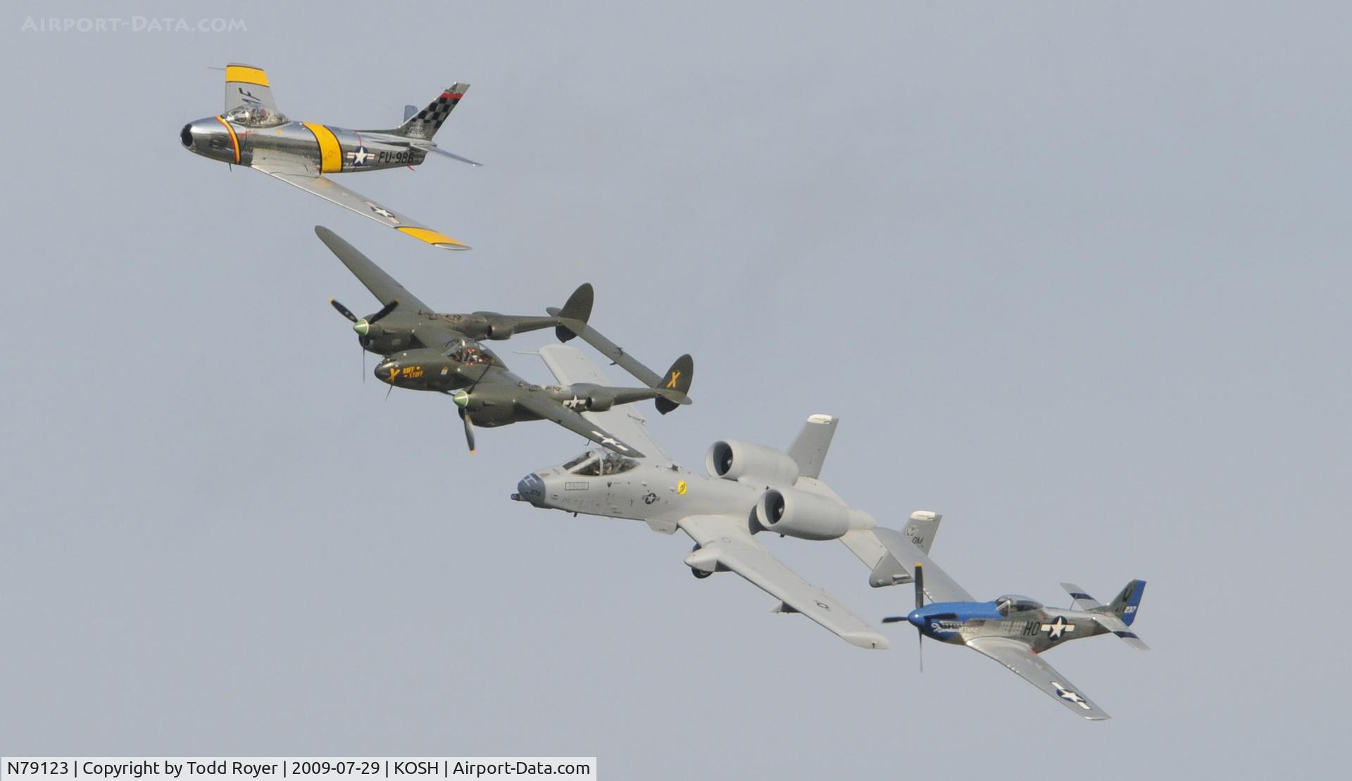 N79123, 1945 Lockheed P-38L-5 Lightning C/N 422-8235, EAA AIRVENTURE 2009