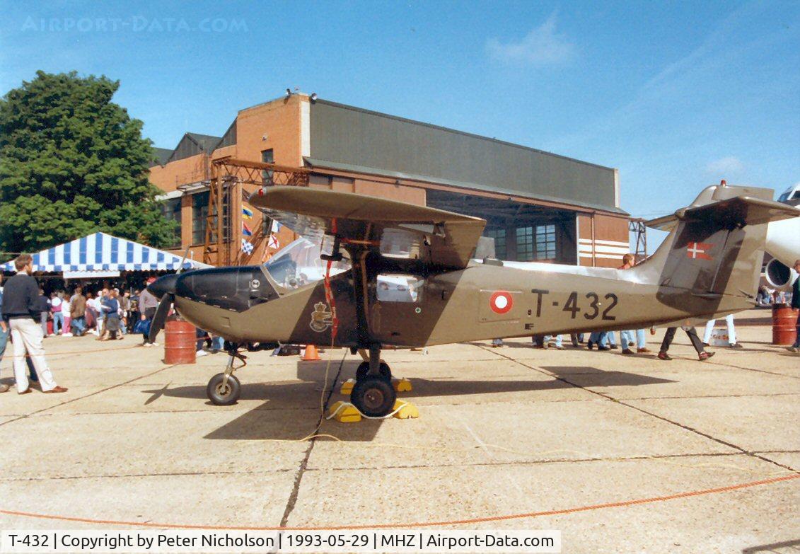 T-432, Saab T-17 Supporter C/N 15-232, T-17 Supporter of the Royal Danish Air Force Flying School FLSK in the static park at the 1993 Mildenhall Air Fete.
