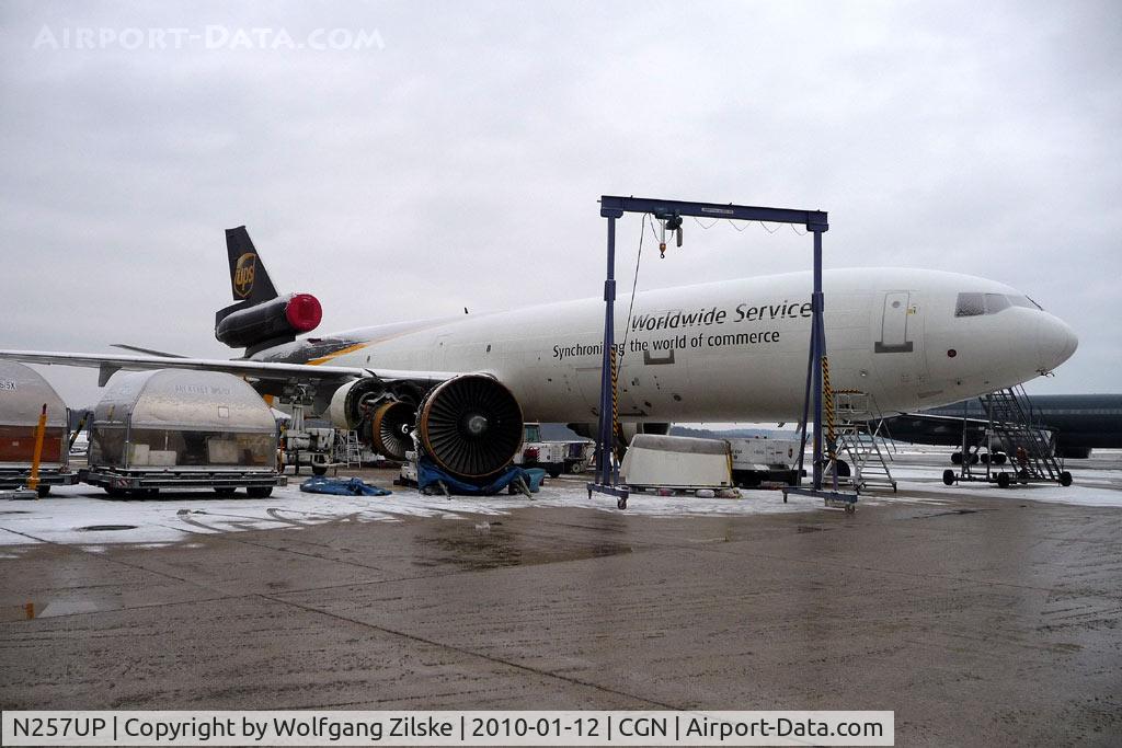 N257UP, 1992 McDonnell Douglas MD-11F C/N 48451, Engine change