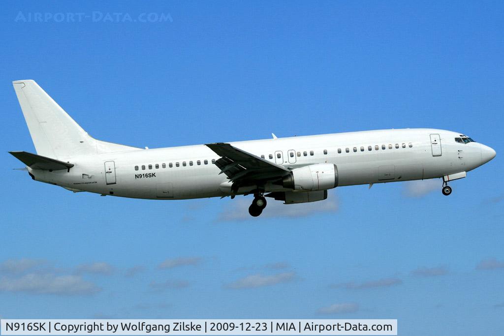 N916SK, 1991 Boeing 737-4Q8 C/N 24706, visitor